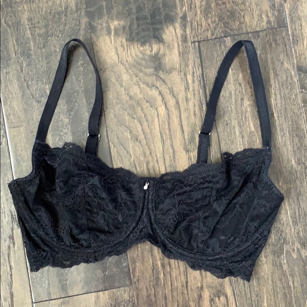 Black lace bra